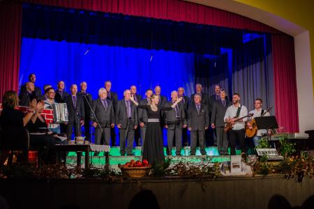 Koncert ob 25. obletnici MoPZ Slavnik 38